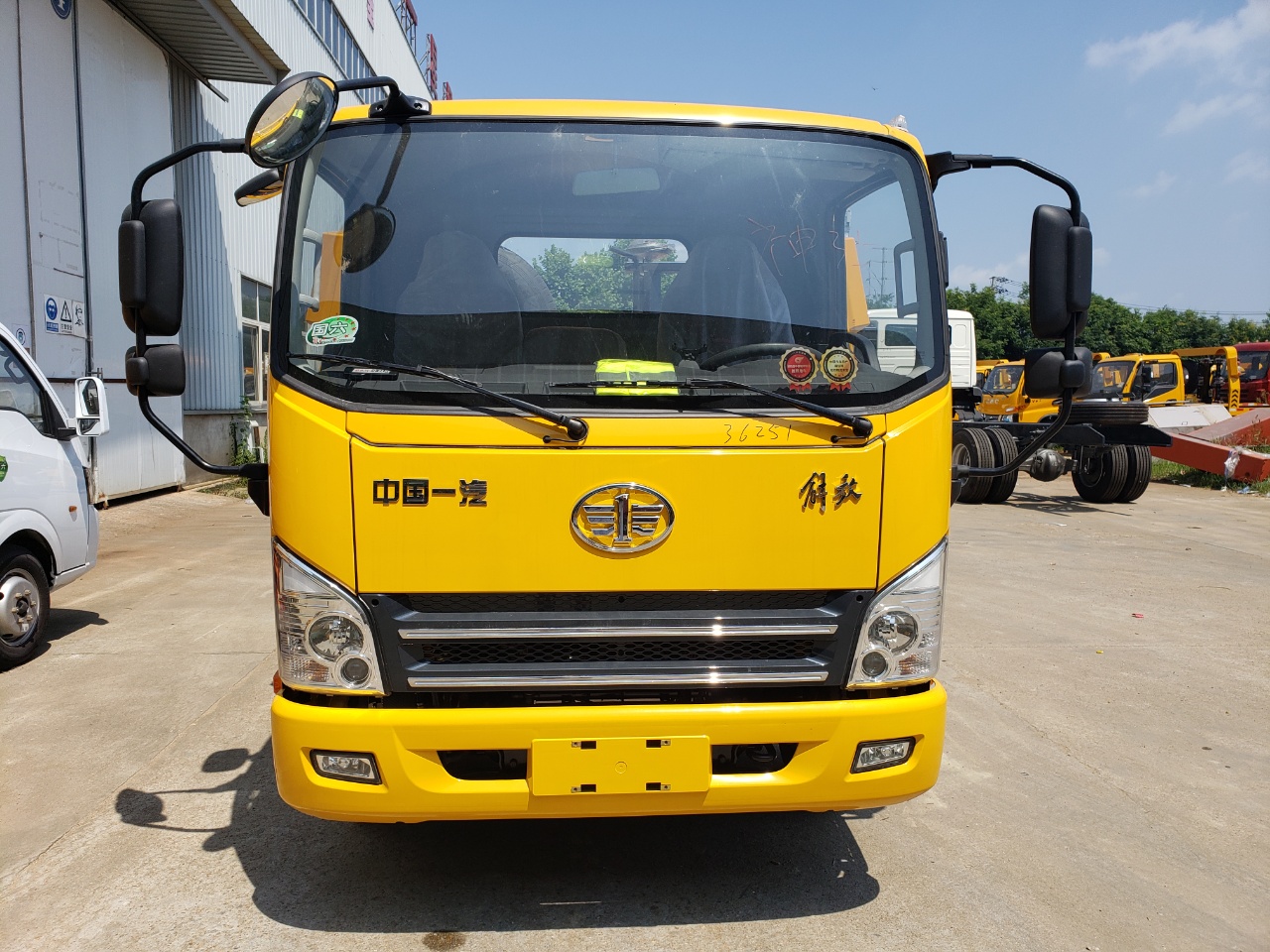 解放國(guó)六藍(lán)牌清障車